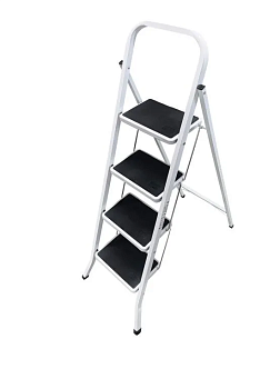 Стремянка 4 ступени широкие с рез.ковриком  (0,94м) LadderBel